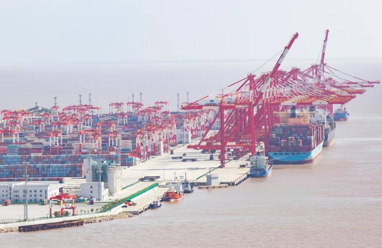 深圳盐田港:全球贸易的重要枢纽